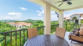 Well-decorated 3rd-floor unit with unique designs and mountainview in Coco